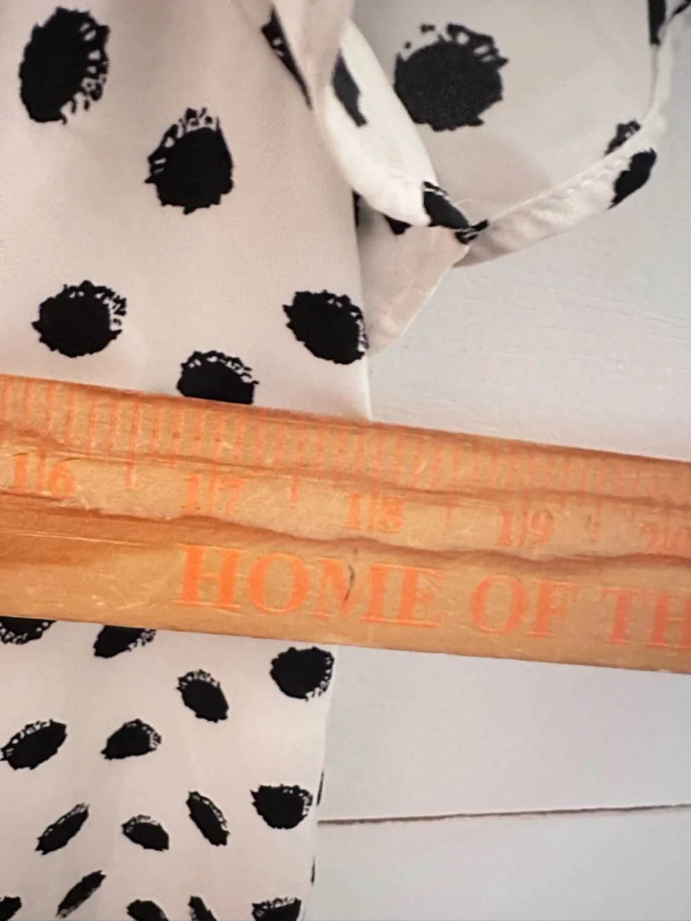 41 HAWTHORN M Carol Tulip sleeve white-black polkadot V neck top business casual - Picture 13 of 15